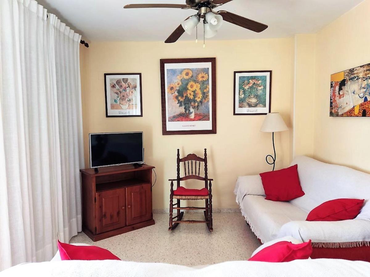 Apartment Atico Terraza 65m. Playa, Piscina, A/c, Wifi *