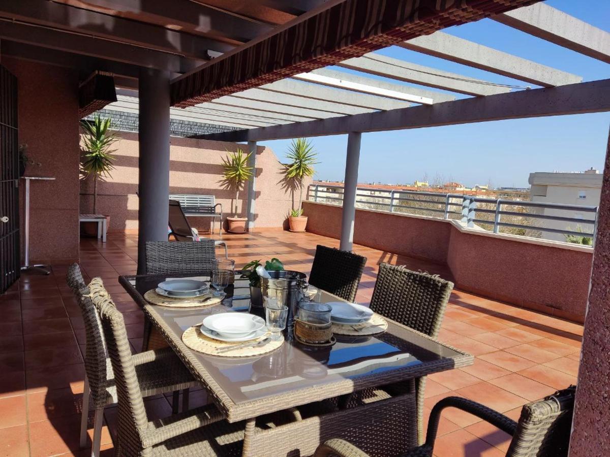 Atico Terraza 65m. Playa, Piscina, A/c, Wifi